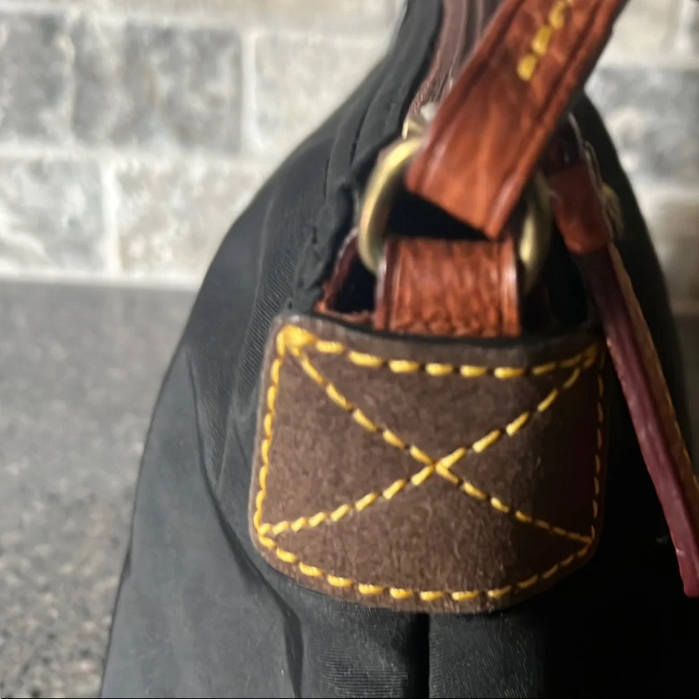 Dooney & Bourke Black Handbag with Brown Leather Strap and Hot Pink Interior - Picture 9 of 16